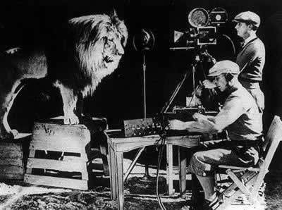 1927-5-3 The Warner production company launched the first movie in the history of sound film