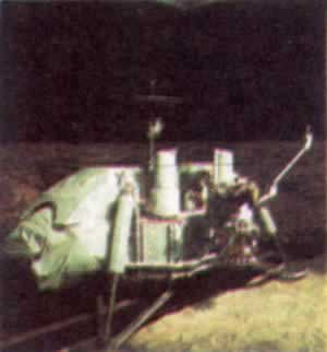1976-7-20 Viking 1 landed on Mars and send back photos