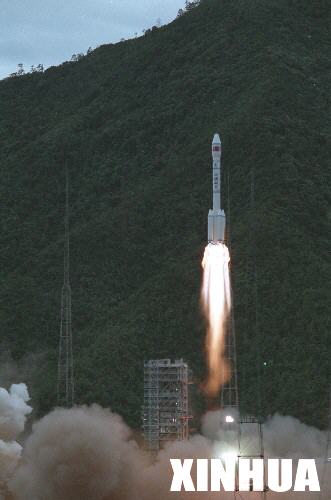 1992-8-14 The Long March II rocket launchers Austar